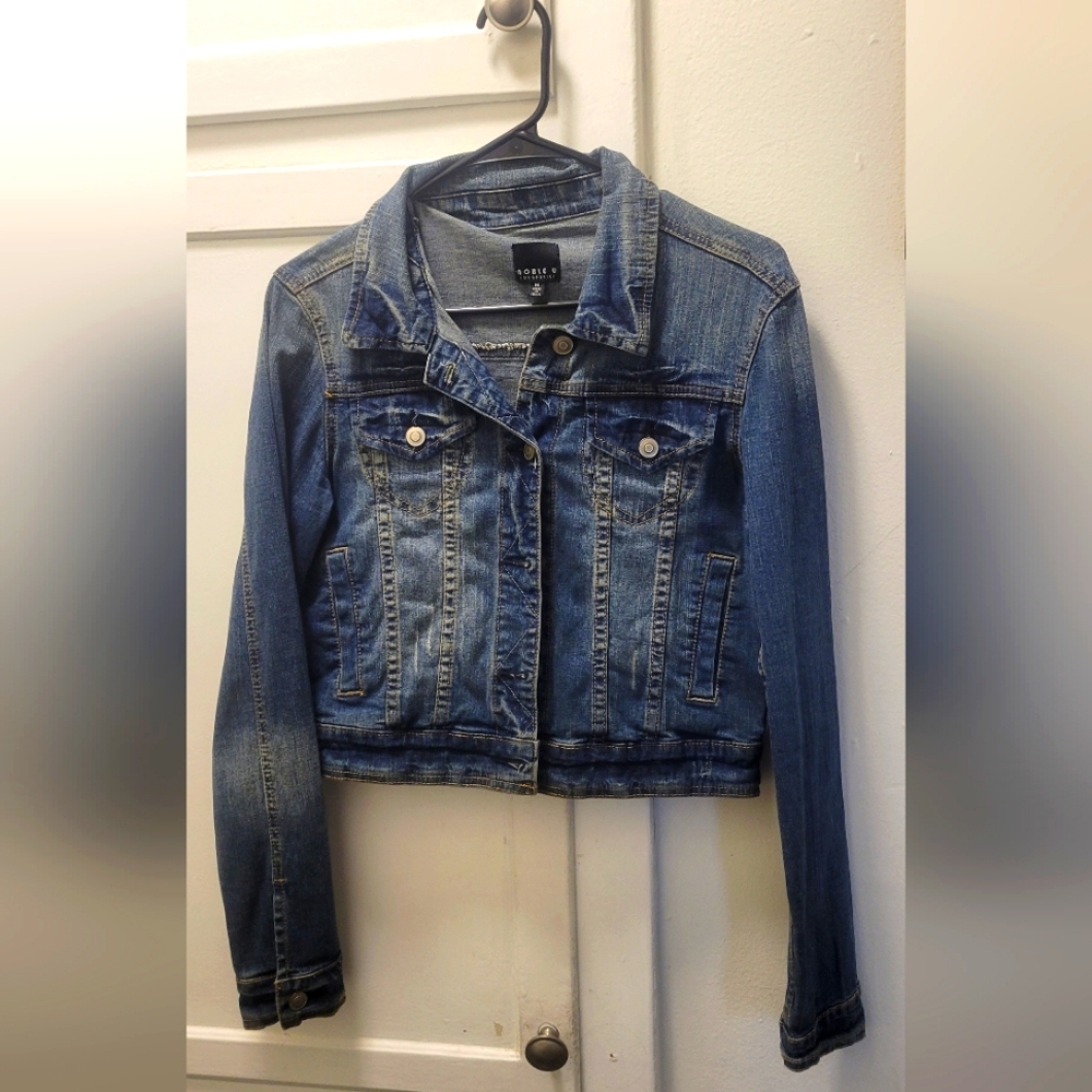 Blue Jean Jacket 🧥Size M